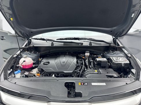 Used 2024 Kia Sportage EX FWD image 29