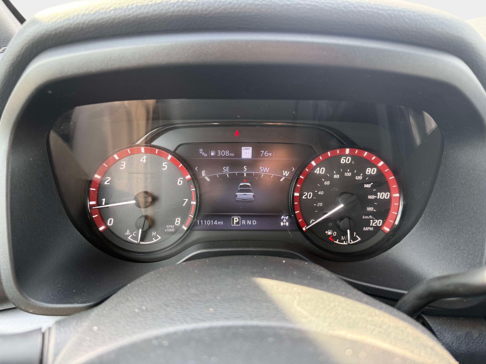 Used 2020 Nissan Titan PRO-4X w/ Pro-4x Convenience Package AWD/4WD image 10