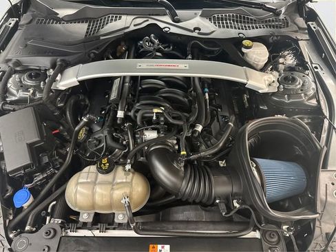 Used 2020 Ford Mustang Shelby GT350 w/ Technology Package image 11