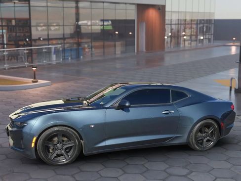 Used 2019 Chevrolet Camaro LT image 3