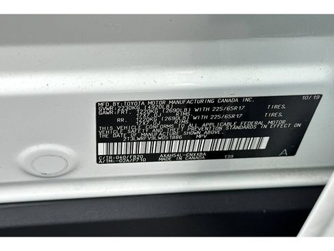 Certified 2020 Toyota RAV4 LE AWD/4WD image 33