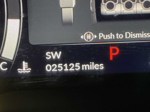 Used 2025 Acura RDX SH-AWD image 18