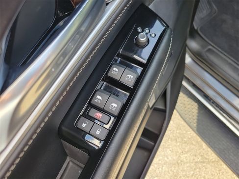 Used 2024 Jeep Wagoneer 4WD image 13