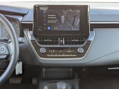 Used 2024 Toyota Corolla LE image 18