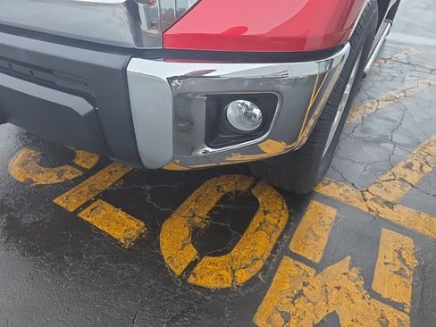 Used 2017 Toyota Tundra SR5 image 11