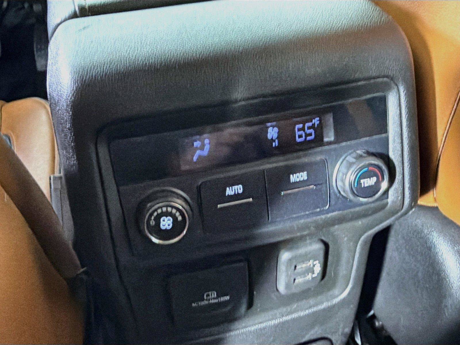 Used 2019 GMC Acadia SLT AWD/4WD image 29