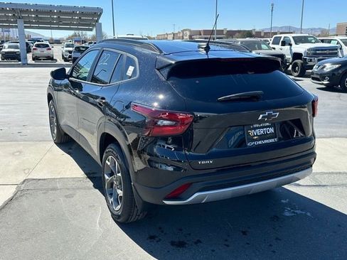 New 2026 Chevrolet Trax LT FWD image 22