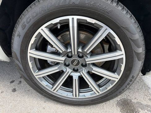 Used 2023 Audi Q7 2.0T Premium Plus AWD/4WD image 17