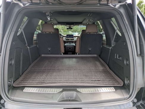 Used 2021 Chevrolet Tahoe High Country AWD/4WD image 13