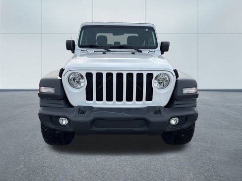 Certified 2021 Jeep Gladiator Sport image 9
