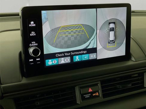 New 2025 Honda Pilot TrailSport image 13