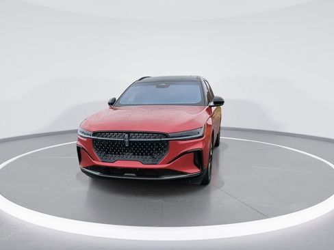 Used 2024 Lincoln Nautilus Reserve w/ Equipment Group 203A image 3