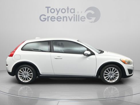 Used 2011 Volvo C30 T5 w/ Climate Pkg image 17