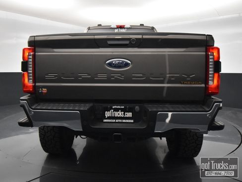 Used 2023 Ford F250 Lariat w/ Lariat Ultimate Package AWD/4WD image 6