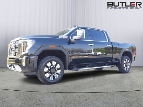 Used 2025 GMC Sierra 2500 Denali w/ Denali Reserve Package image 12