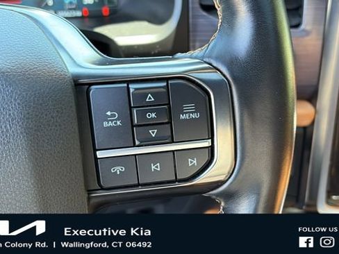 Used 2022 Ford Expedition Platinum AWD/4WD image 17