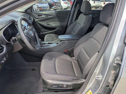 Used 2024 Chevrolet Malibu LT image 7