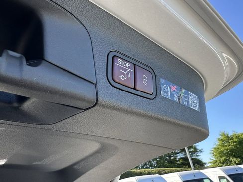 New 2026 Mercedes-Benz GLS 450 4MATIC image 24