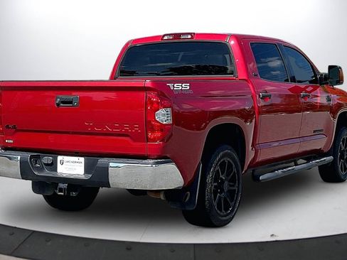 Used 2019 Toyota Tundra SR5 w/ SR5 Upgrade Package AWD/4WD image 9