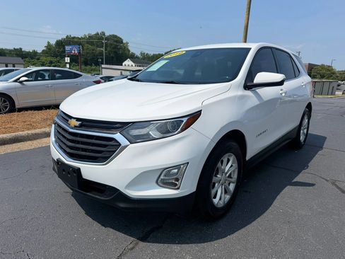 Used 2019 Chevrolet Equinox LT FWD image 3
