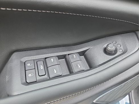 New 2026 Jeep Grand Cherokee L Limited AWD/4WD image 16