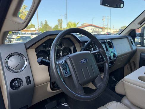 Used 2012 Ford F250 Lariat w/ Lariat Ultimate Pkg AWD/4WD image 16