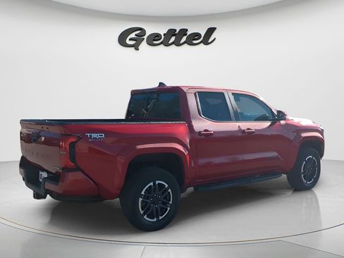 Used 2024 Toyota Tacoma TRD Sport w/ TRD Sport Upgrade Package image 13