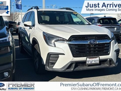 Used 2023 Subaru Ascent Premium w/ Convenience Package image 1