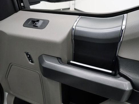 Used 2016 Ford F150 XLT w/ XTR Package image 16