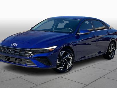 Used 2025 Hyundai Elantra Limited