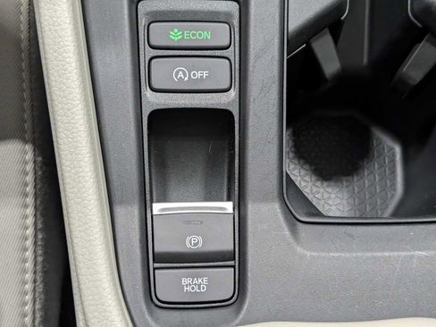 Used 2024 Honda Accord EX image 27