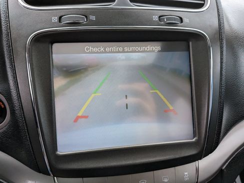 Used 2020 Dodge Journey Crossroad FWD image 59