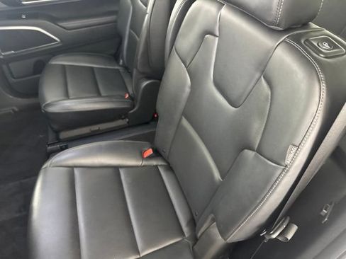 Certified 2025 Kia Telluride S FWD image 26
