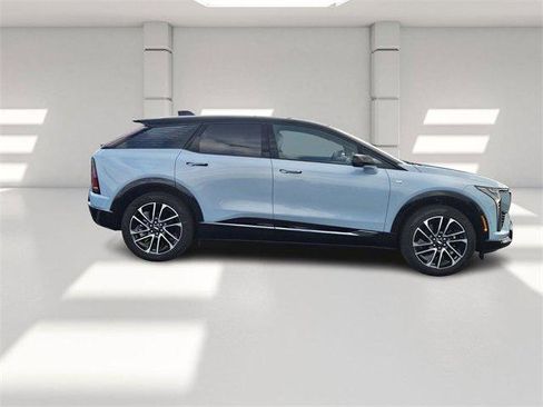 New 2026 Cadillac Optiq Sport 1 image 6