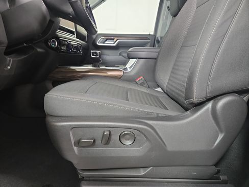 Certified 2025 Chevrolet Silverado 1500 RST w/ Protection Package AWD/4WD image 29
