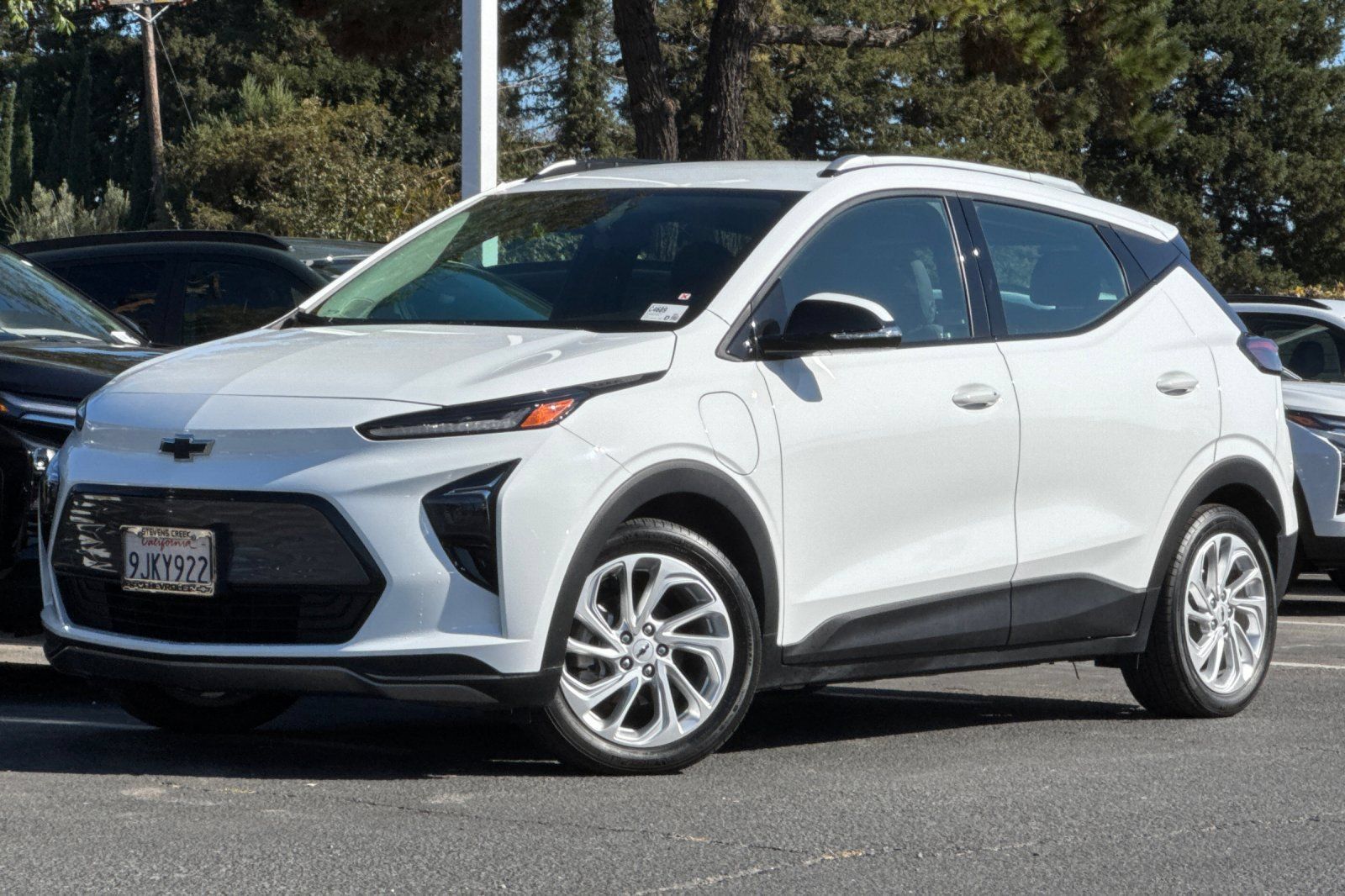 Used 2023 Chevrolet Bolt EUV LT FWD image 9