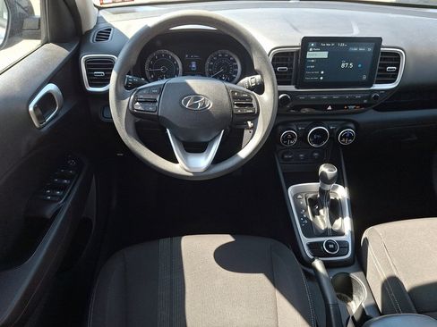 Used 2020 Hyundai Venue SEL FWD image 22