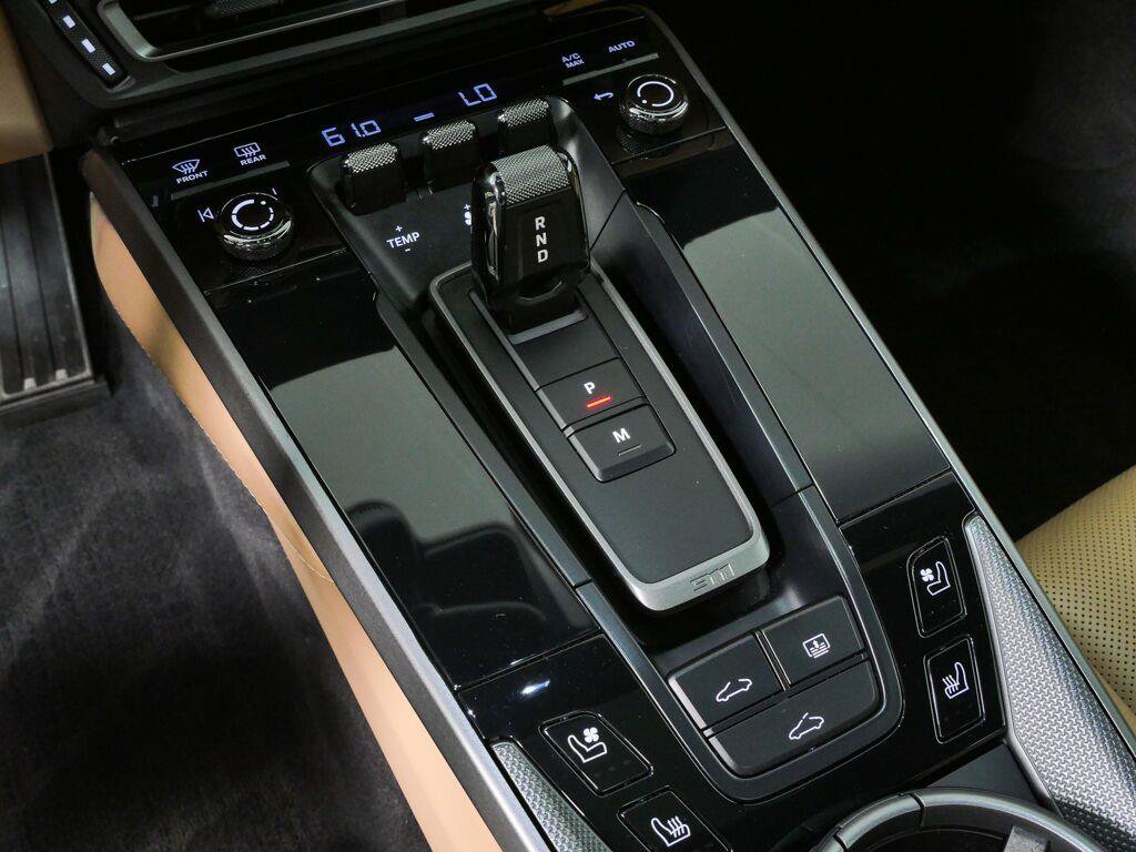 Certified 2024 Porsche 911 Carrera 4S AWD/4WD image 20