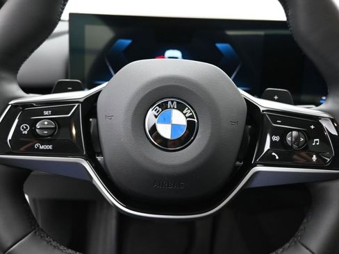 Used 2025 BMW 530i xDrive w/ Premium Package image 12