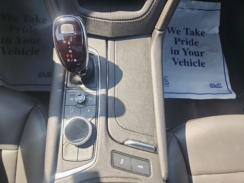 Used 2025 Cadillac XT5 Premium Luxury image 19