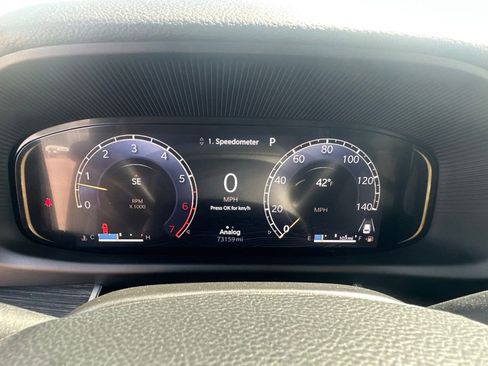 Used 2024 Jeep Wagoneer L Series II w/ Flexible Seating Group image 15