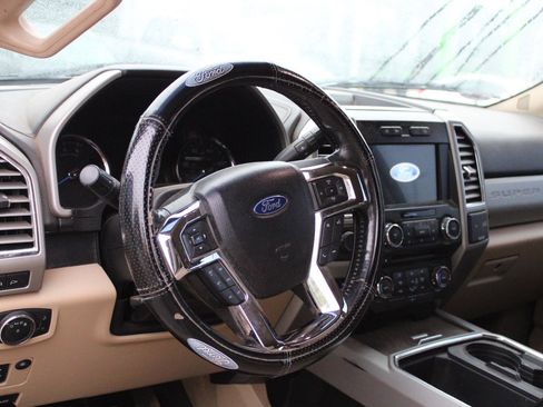 Used 2017 Ford F250 Lariat w/ Chrome Package AWD/4WD image 9