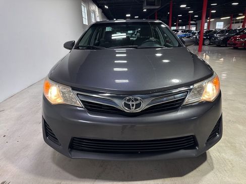 Used 2014 Toyota Camry LE FWD image 9