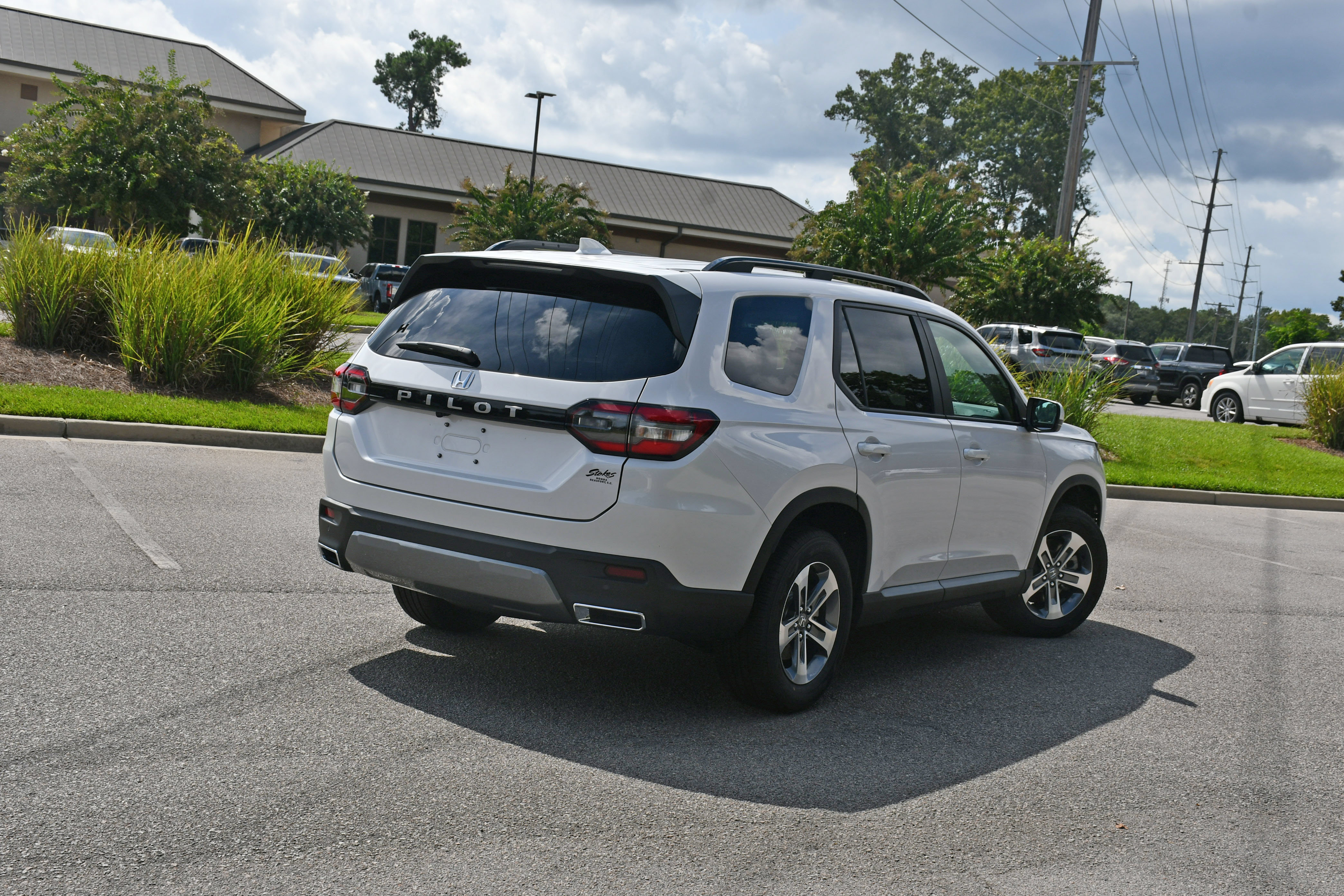 New 2026 Honda Pilot EX-L image 2