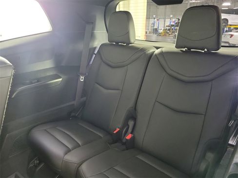 Certified 2023 Cadillac XT6 Premium Luxury w/ Technology Package image 11