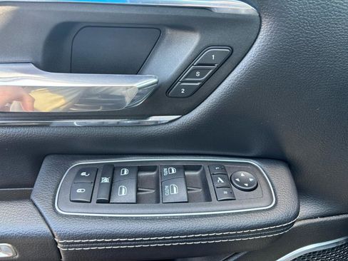 Used 2024 RAM 1500 Laramie image 14