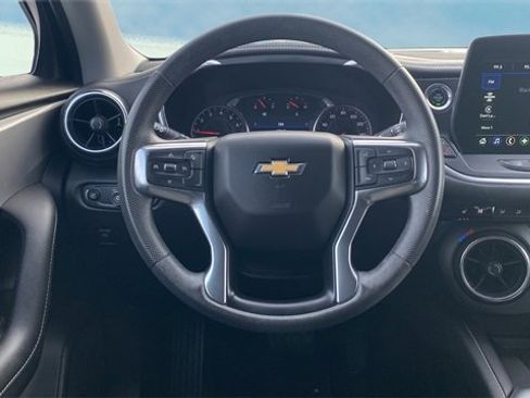 Used 2024 Chevrolet Blazer LT w/ Convenience Package image 11
