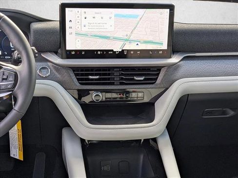 New 2026 Ford Explorer Platinum w/ LUX Leather Package image 11