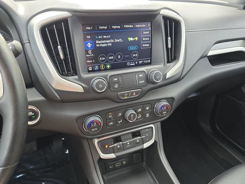Used 2024 GMC Terrain SLT FWD image 37