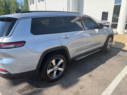 Used 2021 Jeep Grand Cherokee L Limited RWD image 5